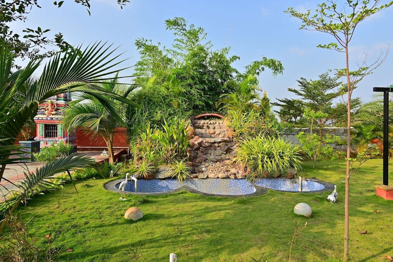 beautiful-resort-in-vellore-as-garden-villa