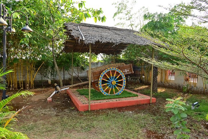 best-place-for-photoshoot-as-garden-villa